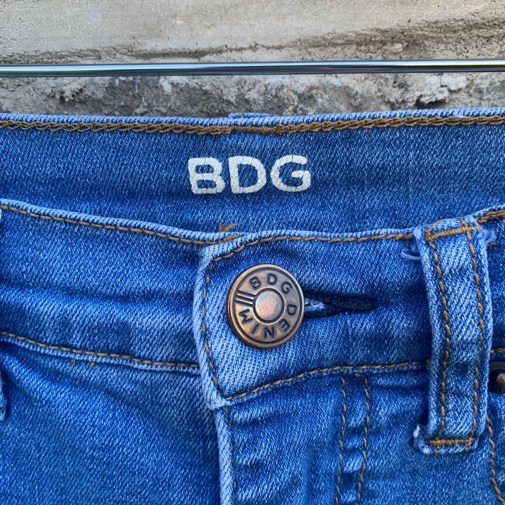 NWOT Urban Outfitters BDG High Rise Blue Jeans - Picture 3 of 8